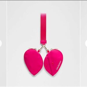 Lululemon Athletica Dual Pouch Wristlest Heart